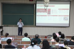 校表里教师105人